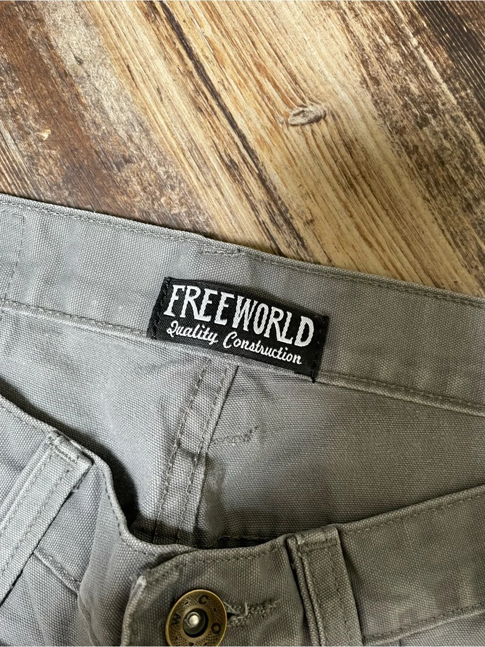 Free World slim straight